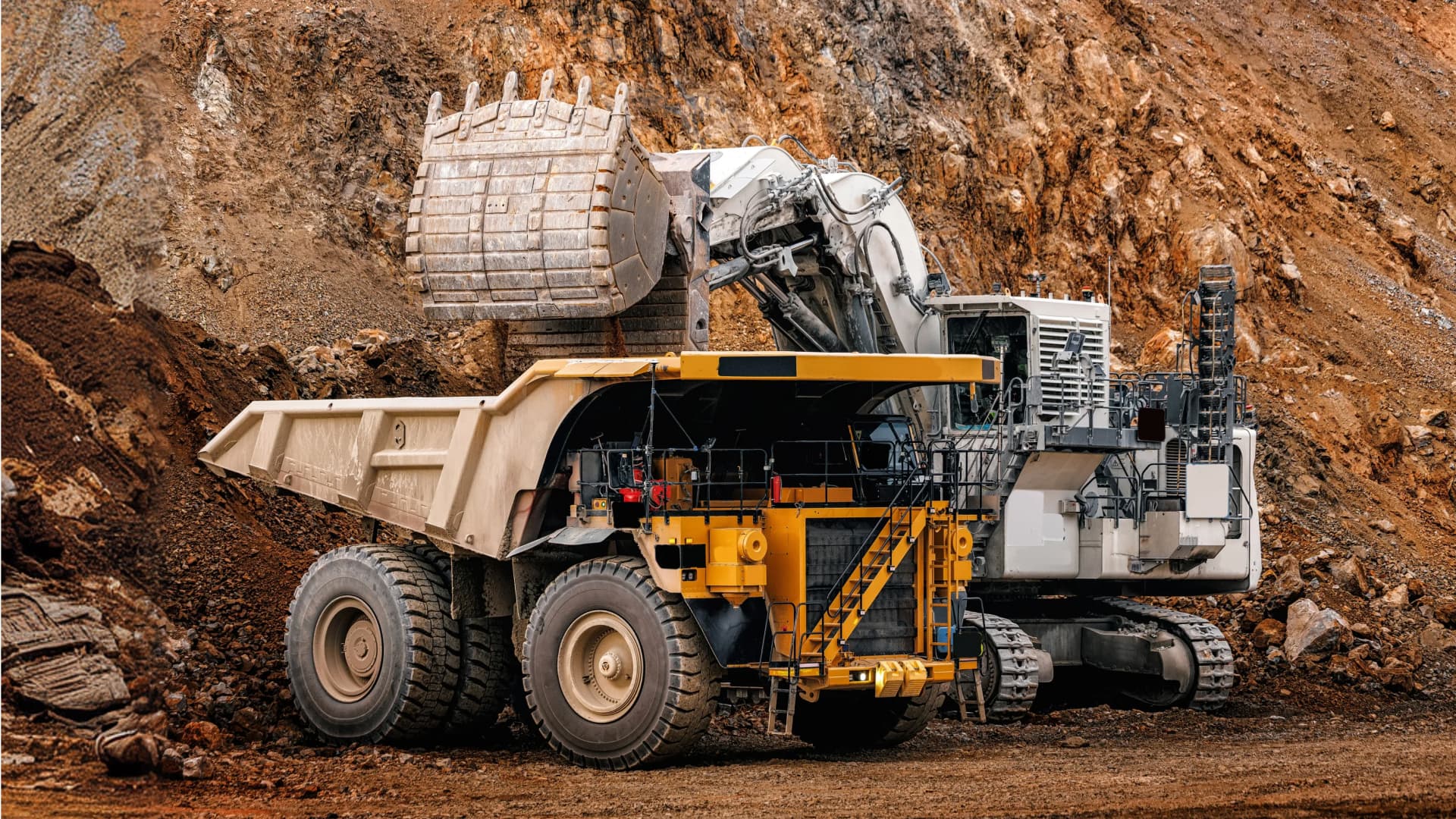 Ore preparation and enrichment equipment